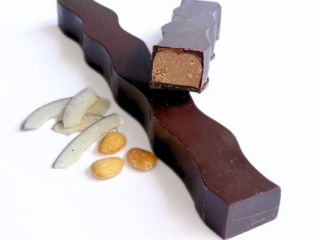 Turrón choco negro, coco y almendra Online now